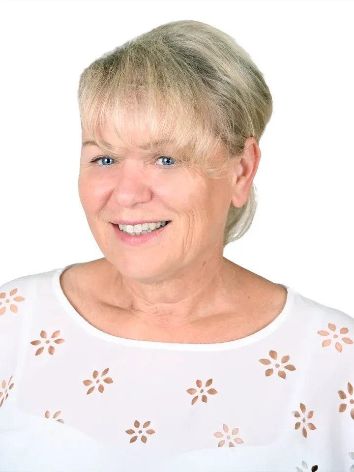Mgr. Helena Skalková